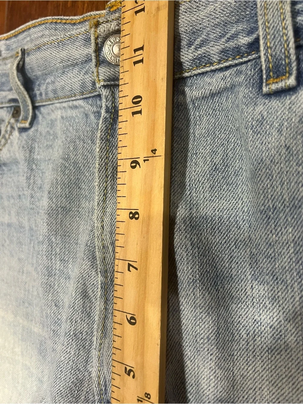 Levis 550 Jean Denim Shorts Jorts Mens SZ 36 Dad Relaxed Fit Light Wash Fade